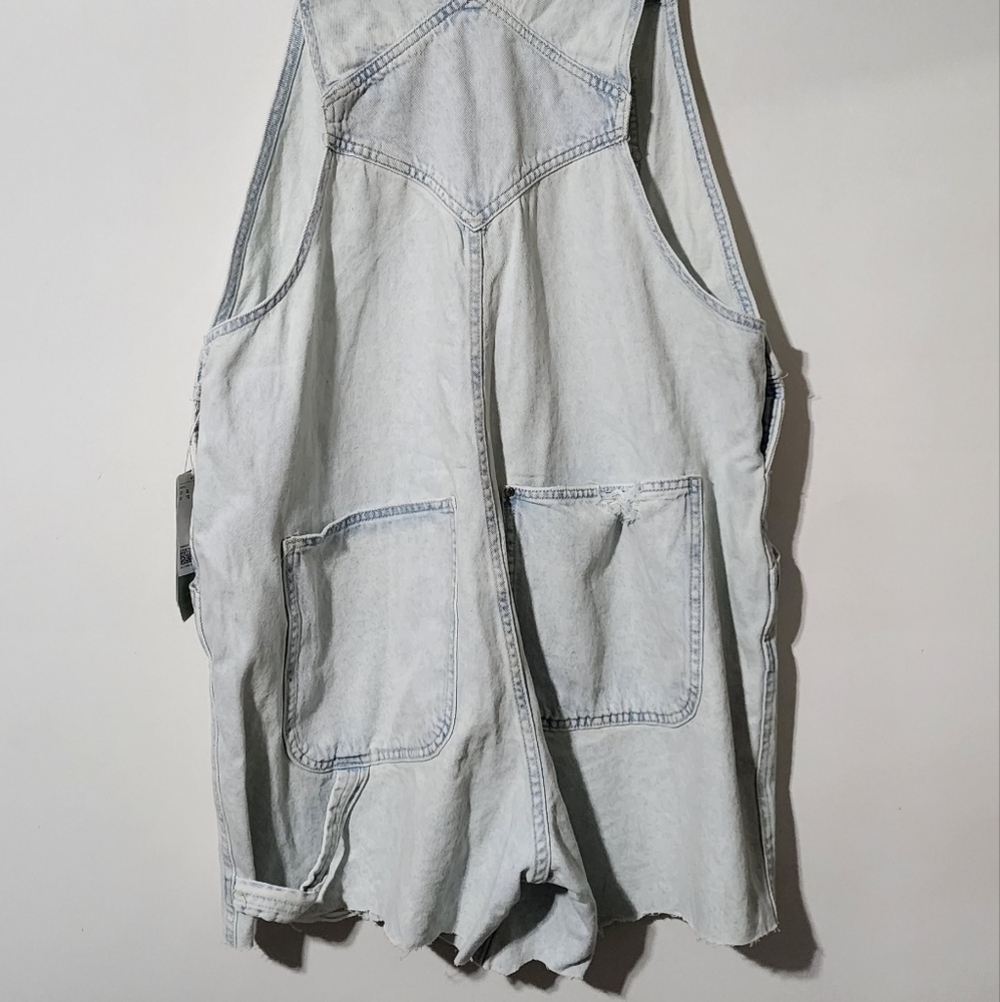 Nwt light blue denim short overalls - Picture 9 of 9